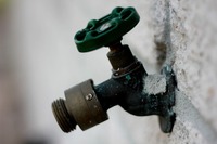 7 Super Important Tips to Prevent Your Pipes From Freezing!